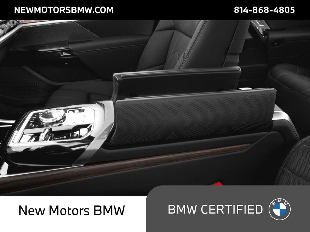 صورة 9 لـ 2023 BMW 760 760I XDRIVE