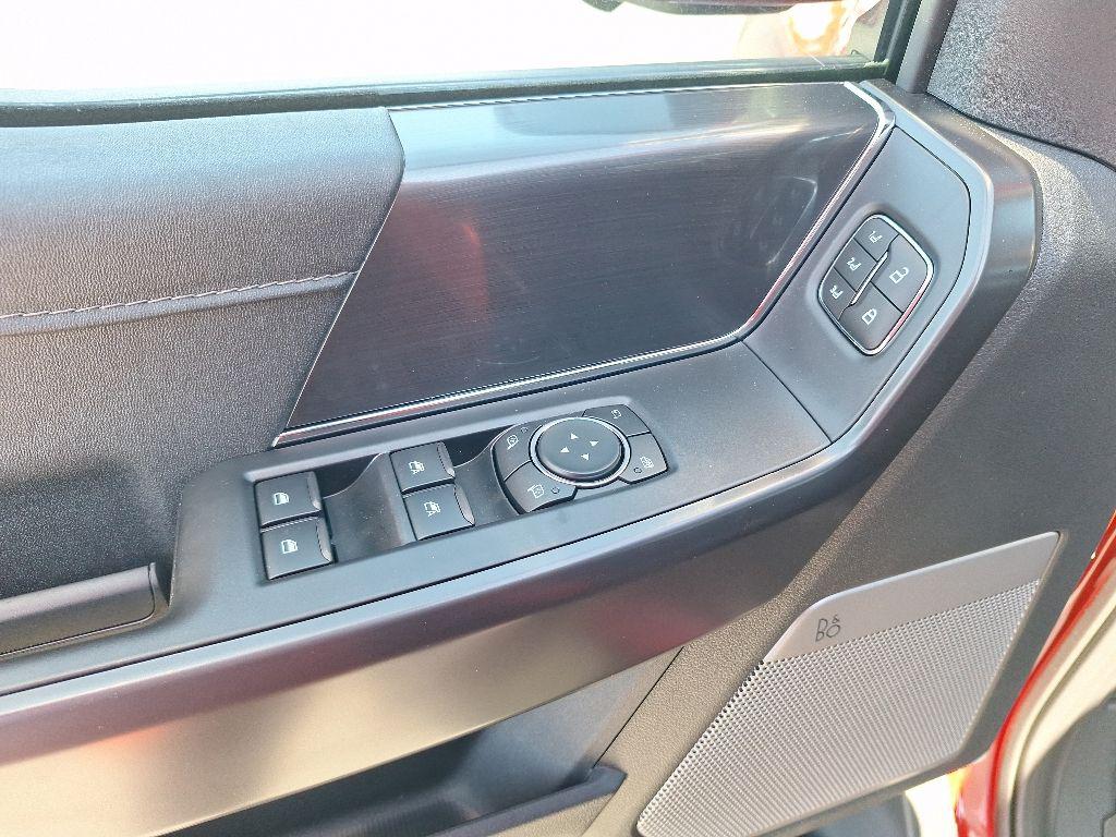 FORD F-150 LARIAT - 3