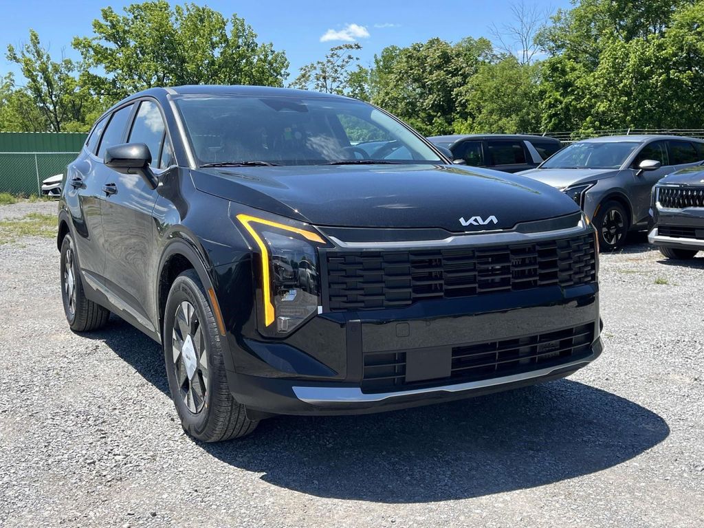 New 2026 Kia Sportage Hybrid LX