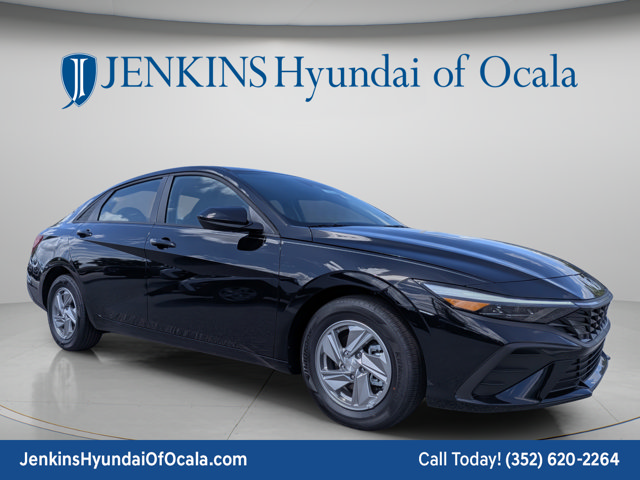 New 2026 Hyundai ELANTRA SE