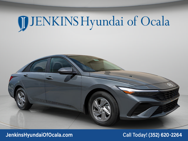 New 2026 Hyundai ELANTRA SE