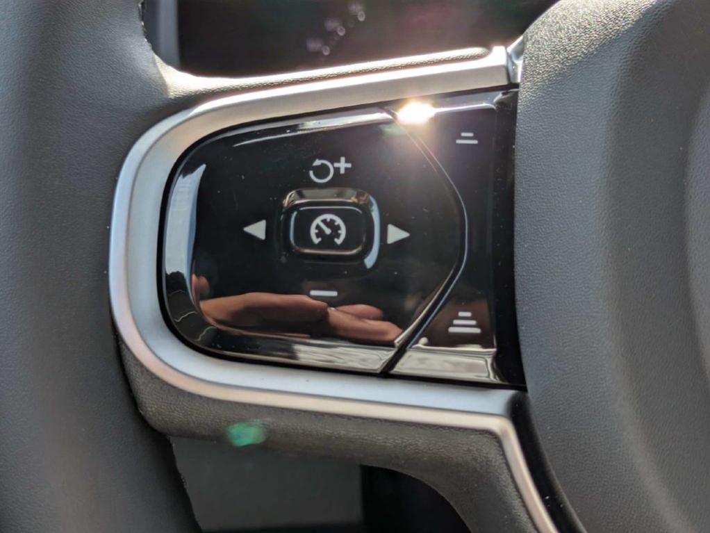 صورة مصغرة 28 لـ 2026 Volvo XC90 B6 PLUS 7-SEATER