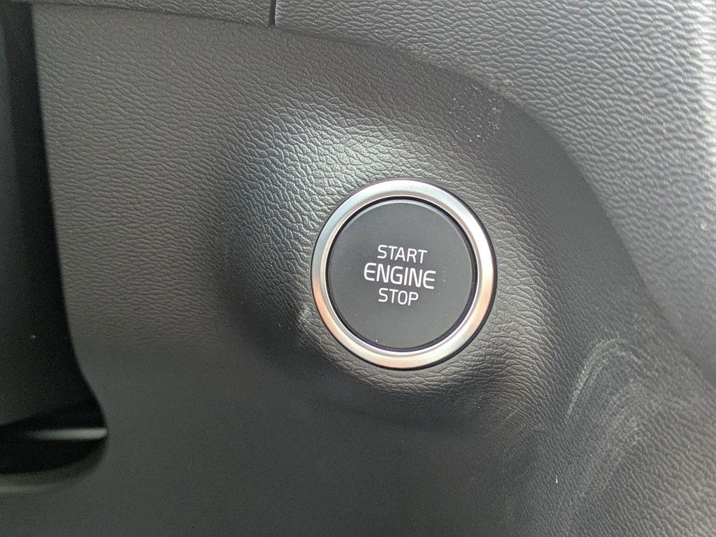 2026 Volvo XC40 B5 CORE — миниатюра 30