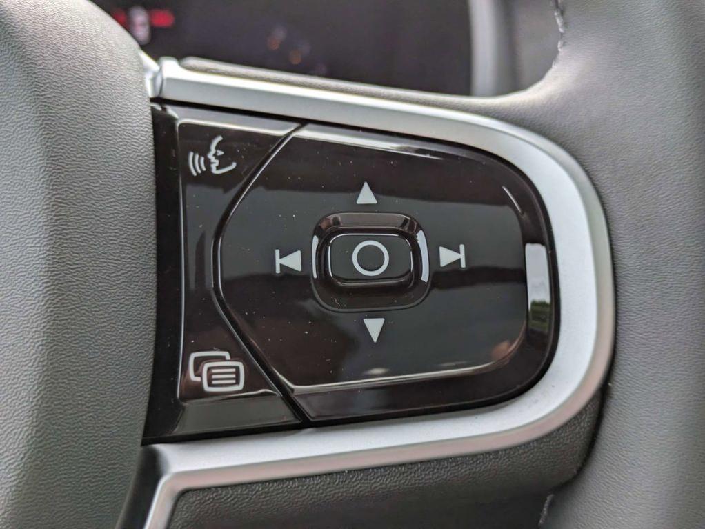 صورة مصغرة 30 لـ 2026 Volvo XC90 B6 PLUS 7-SEATER