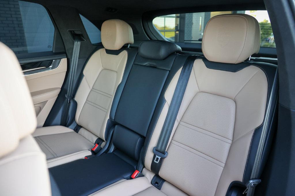2025 Porsche CAYENNE CAYENNE TURBO E-HYBRID 缩略图 32