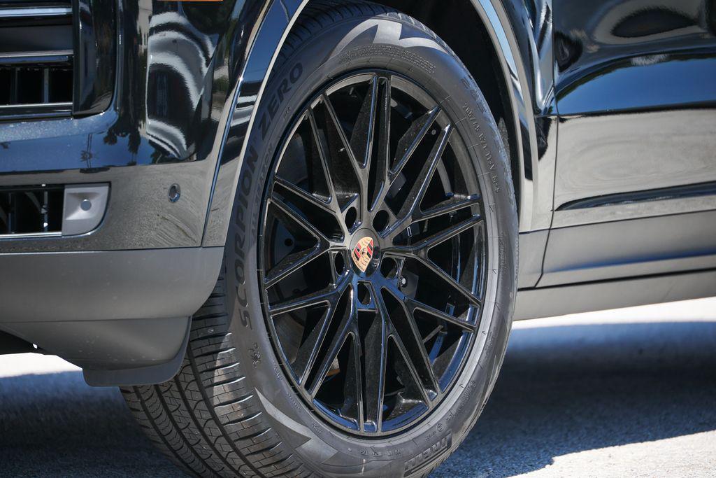 صورة 9 لـ 2026 Porsche CAYENNE