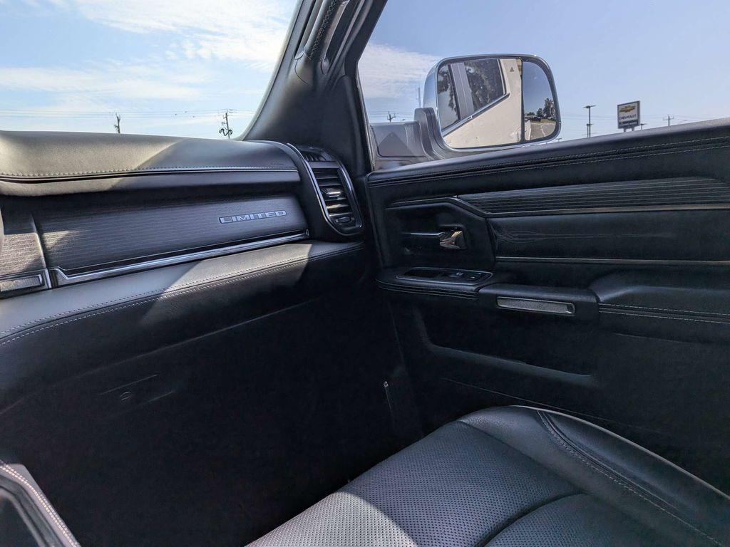 2022 RAM 3500 LIMITED MEGA CAB 4X4 6'4' BOX — миниатюра 17