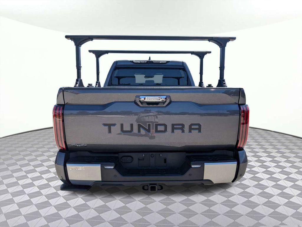 TOYOTA TUNDRA - 4