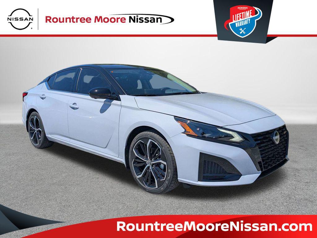New 2026 Nissan Altima SR FWD