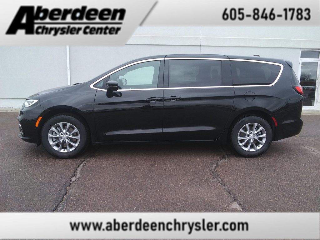 New 2026 Chrysler Pacifica L