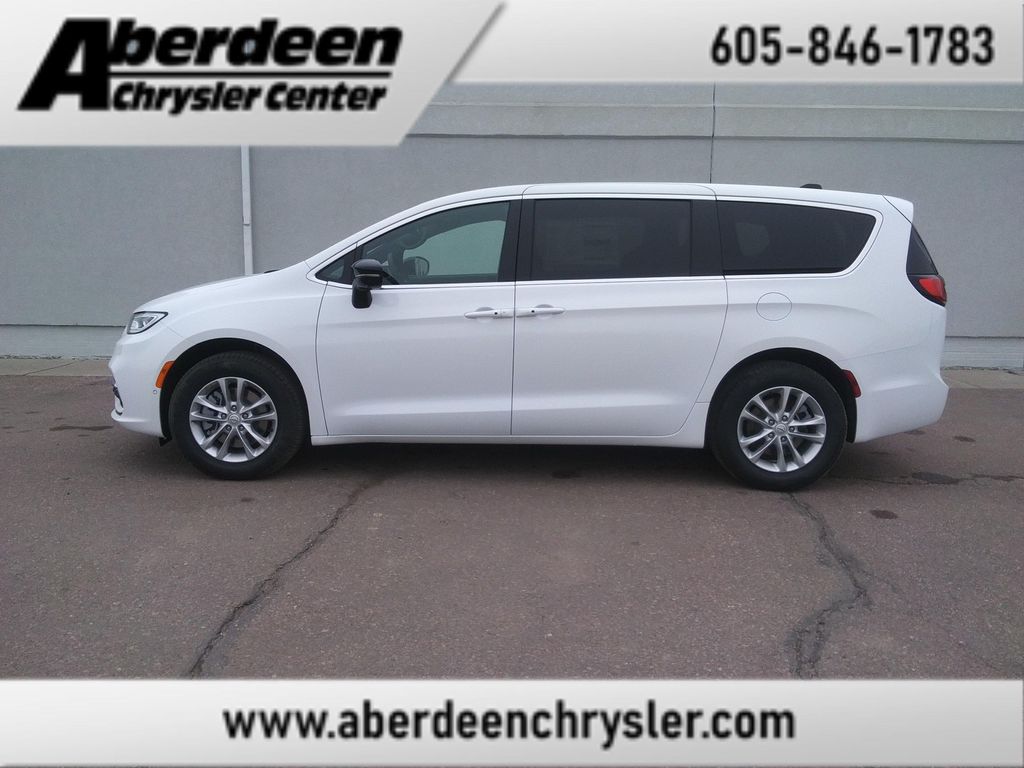 New 2026 Chrysler Pacifica L
