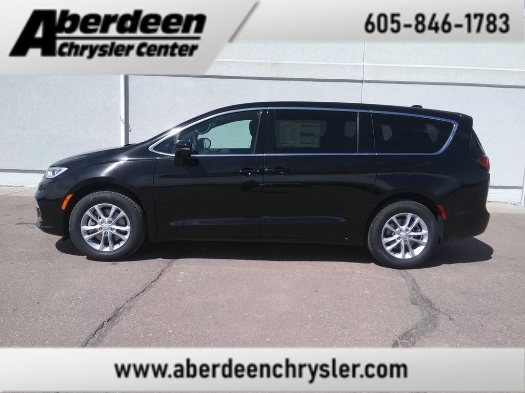 New 2026 Chrysler Pacifica L