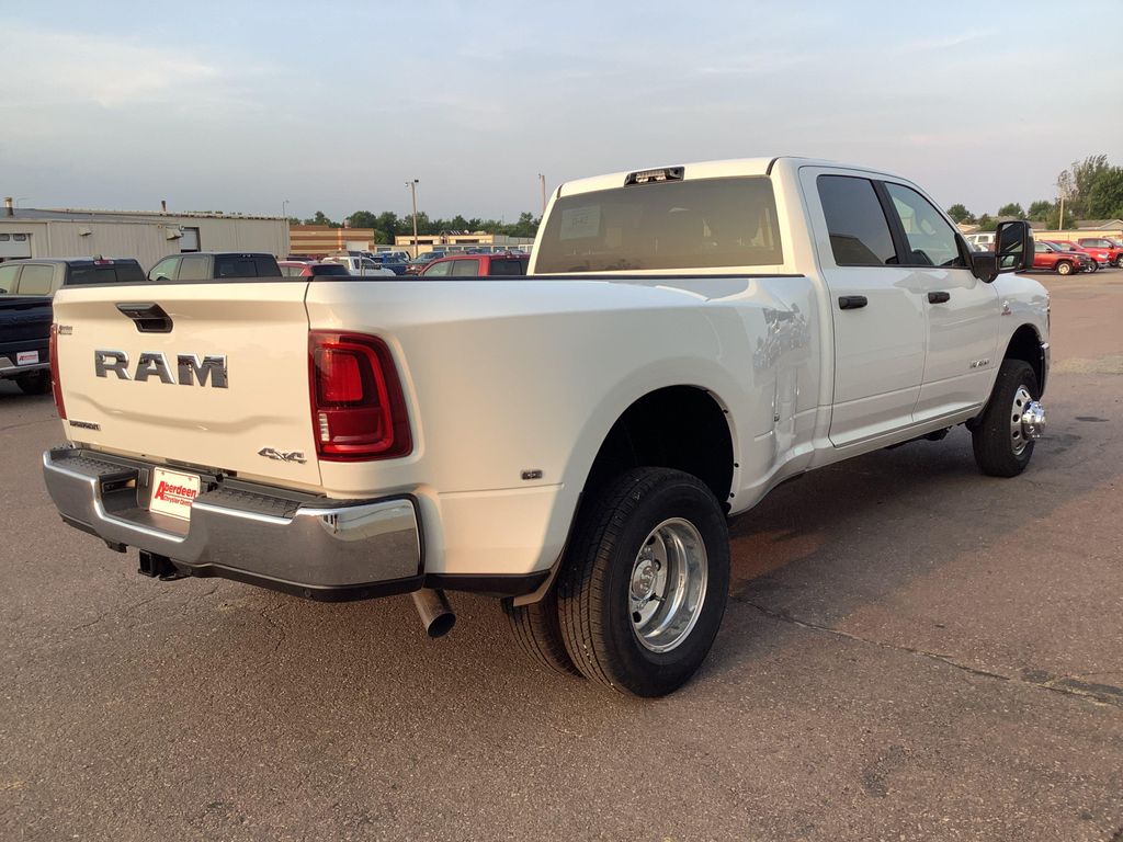 صورة 5 لـ 2026 RAM 3500 BIG HORN CREW CAB 4X4 8' BOX