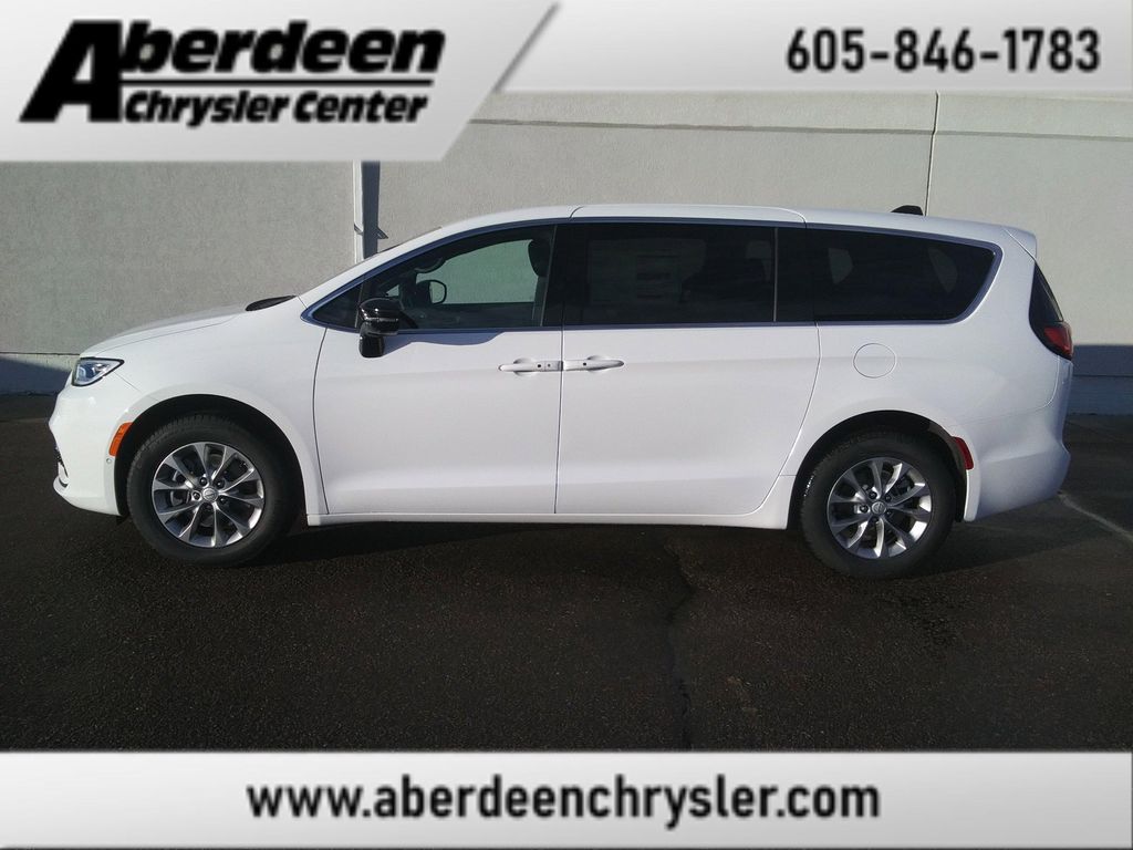 New 2026 Chrysler Pacifica L