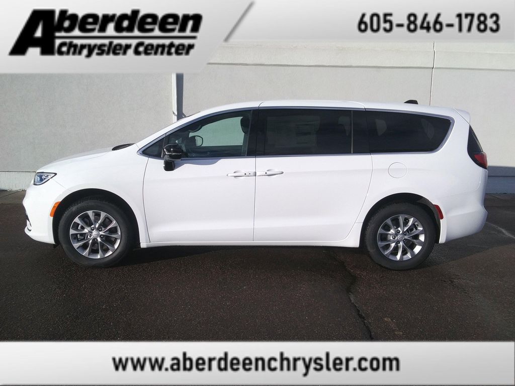 New 2026 Chrysler Pacifica L