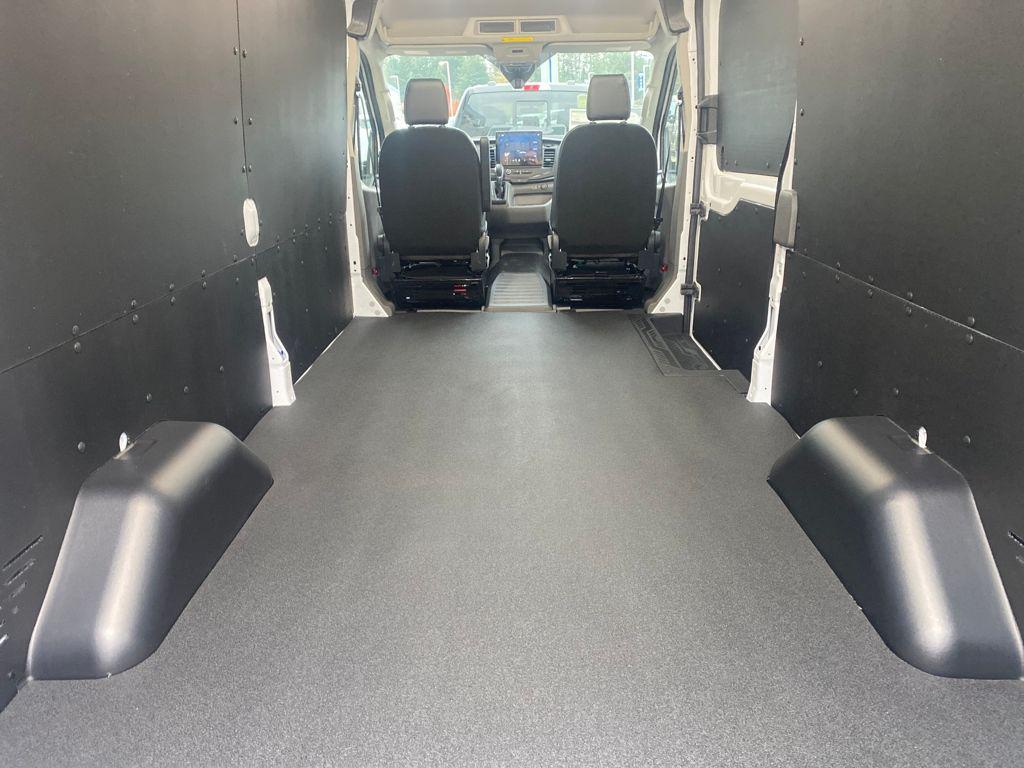 صورة مصغرة 28 لـ 2026 FORD TRANSIT-250 BASE