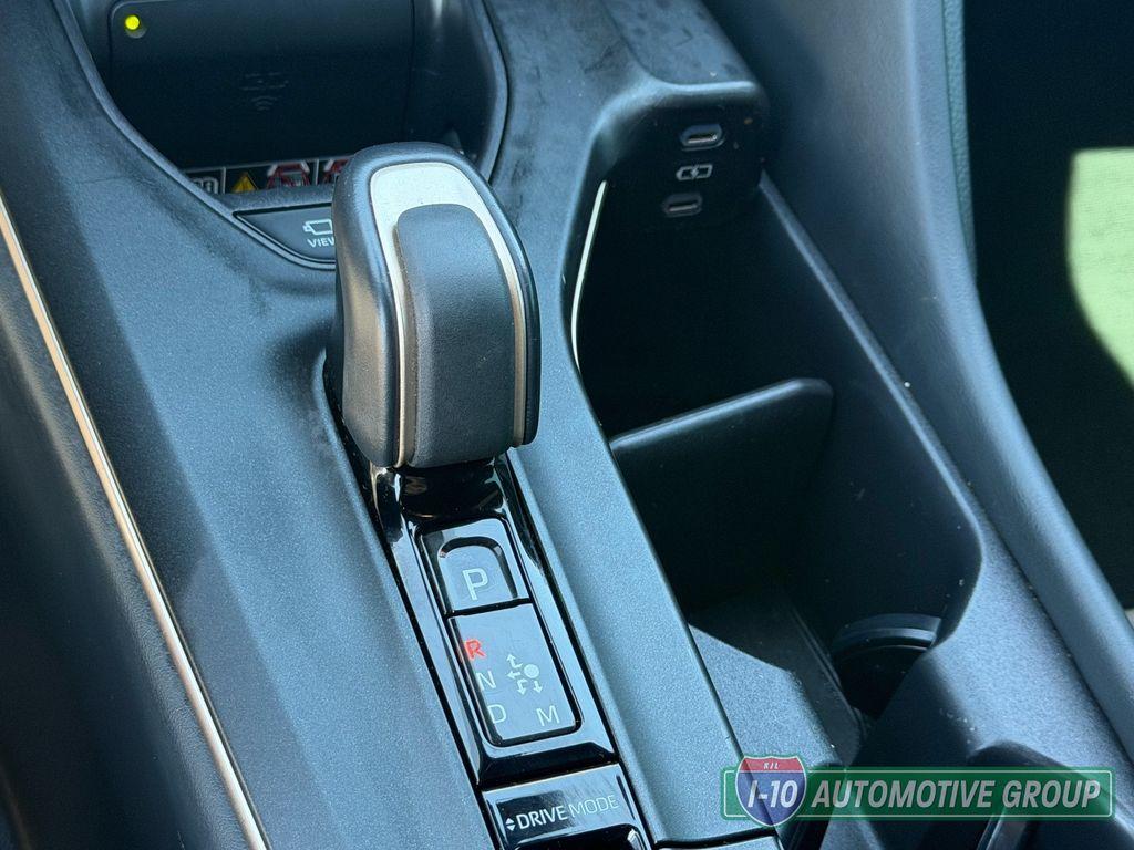 صورة 29 لـ 2023 Toyota CROWN PLATINUM