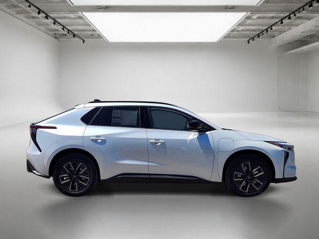 2026 Toyota BZ XLE 照片 6