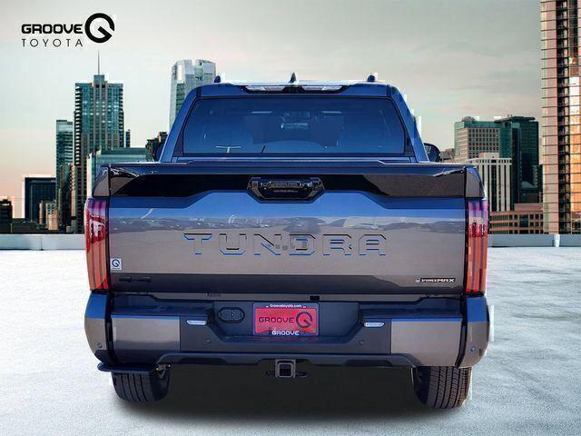 TOYOTA TUNDRA - 4