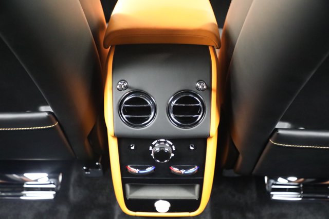 2026 ROLLS-ROYCE CULLINAN SUV 缩略图 30