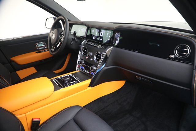 2026 ROLLS-ROYCE CULLINAN SUV 缩略图 19