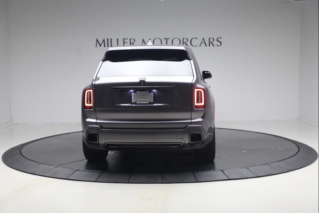 صورة 8 لـ 2027 ROLLS-ROYCE CULLINAN BLACK BADGE