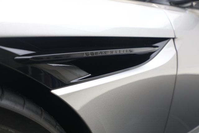 2024 Aston Martin DB12 VOLANTE — миниатюра 38