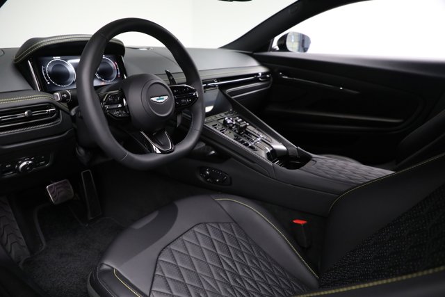 2026 Aston Martin DB12 V8 — миниатюра 14