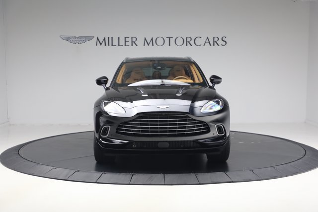 2021 Aston Martin DBX SUV 照片 12