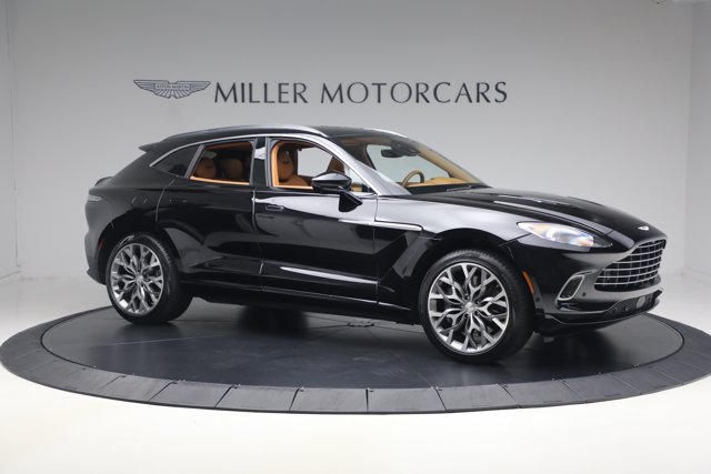 2021 Aston Martin DBX SUV 照片 10