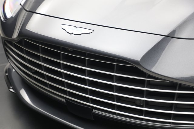 صورة مصغرة 28 لـ 2026 Aston Martin DB12 VOLANTE