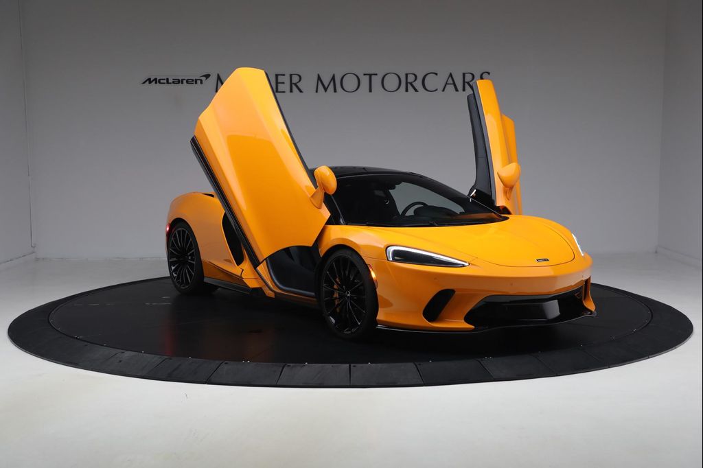 صورة 34 لـ 2023 Mclaren GT COUPE