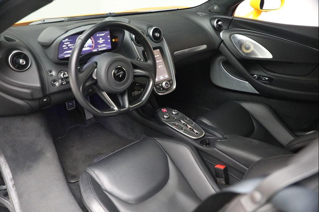صورة 14 لـ 2023 Mclaren GT COUPE