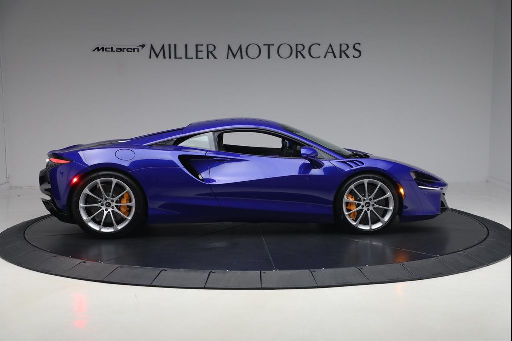 صورة 9 لـ 2024 Mclaren ARTURA VISION