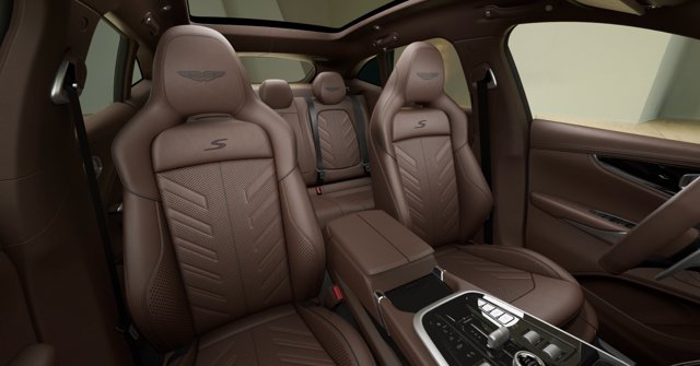صورة 10 لـ 2026 Aston Martin DBX S