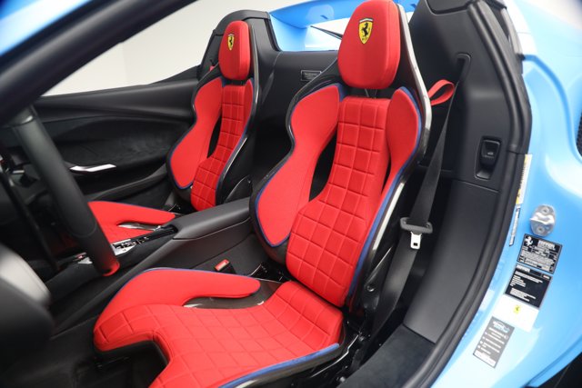 2025 Ferrari 296 GTS CONVERTIBLE — фото 16