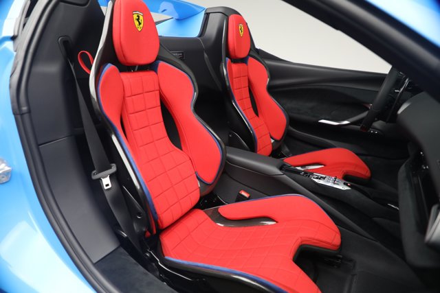 2025 Ferrari 296 GTS CONVERTIBLE — фото 19