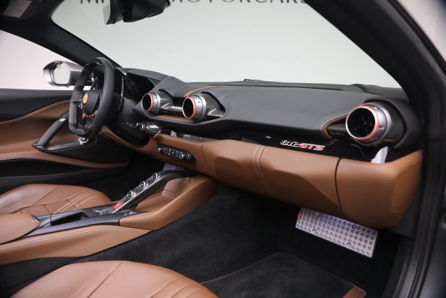 2021 Ferrari 812 GTS CONVERTIBLE — миниатюра 17
