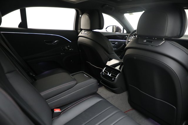 2026 Bentley FLYING SPUR SEDAN — миниатюра 26