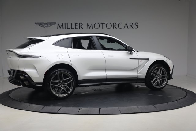 صورة 10 لـ 2026 Aston Martin DBX S
