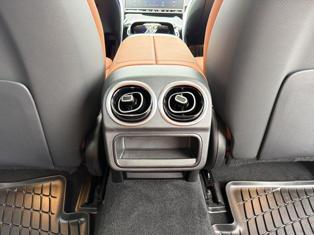 2026 Mercedes-BENZ C-CLASS — миниатюра 21