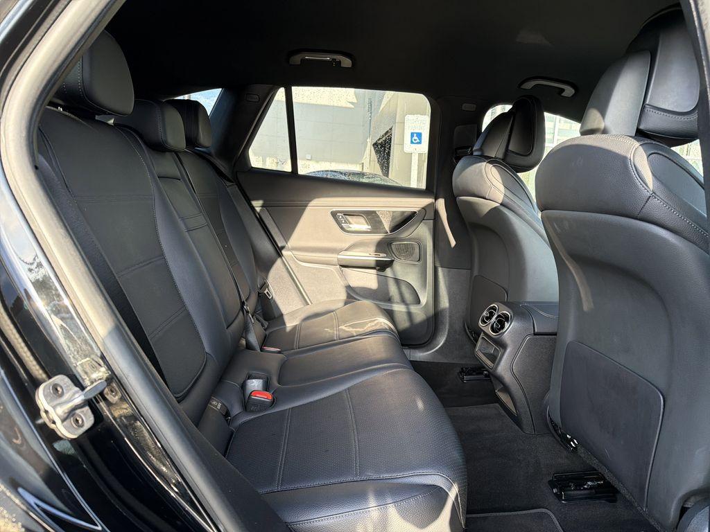 صورة مصغرة 21 لـ 2024 Mercedes-BENZ GLC