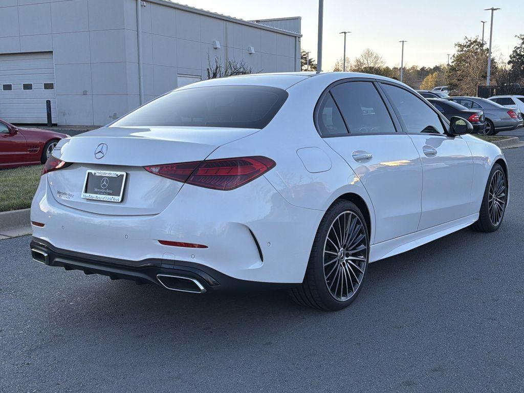 2025 Mercedes-BENZ C-CLASS photo 3