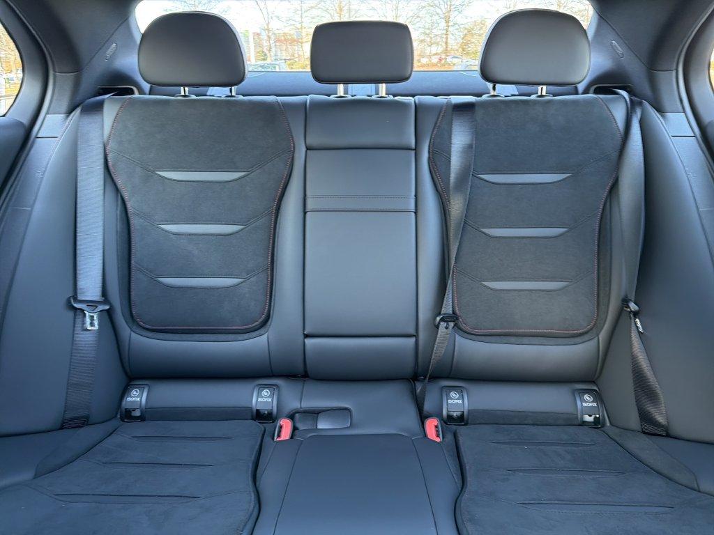 2026 Mercedes-BENZ AMG C 43 BASE 4MATIC 缩略图 31