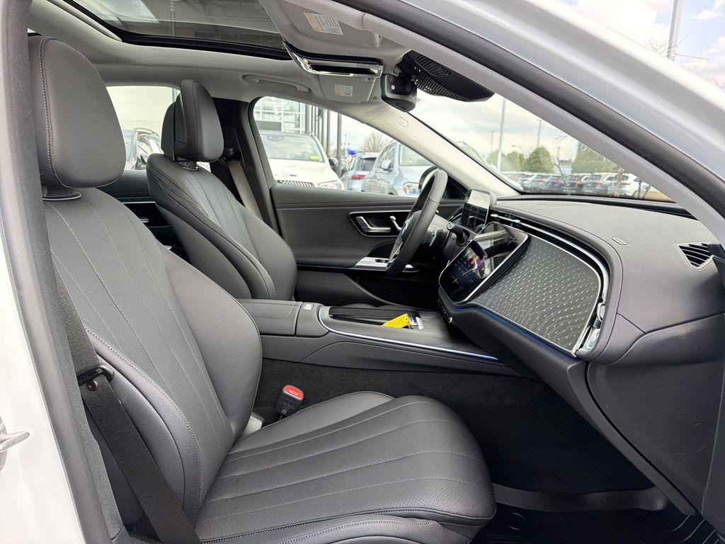 صورة مصغرة 20 لـ 2026 Mercedes-BENZ E-CLASS