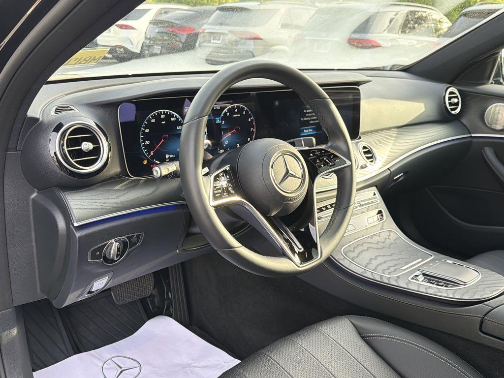 MERCEDES-BENZ E-CLASS - 10