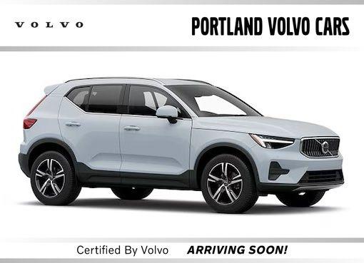 2025 Volvo XC40 B5 PLUS BRIGHT THEME — фото 1