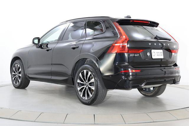 2025 Volvo XC60 B5 PLUS — фото 7