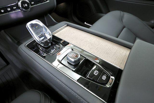 صورة مصغرة 24 لـ 2026 Volvo XC90 PLUS, B6 AWD GAS (MILD HYBRID), GASOLINE, BRI