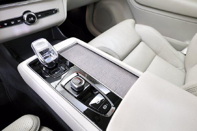 صورة مصغرة 26 لـ 2026 Volvo XC90 ULTRA, B6 AWD GAS (MILD HYBRID), GASOLINE, BR